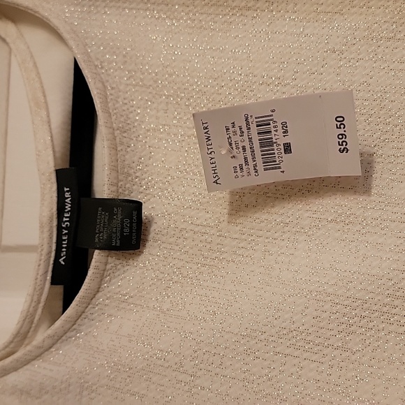 Dress - Picture 4 of 5